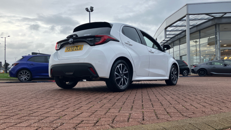 Toyota Yaris 1.5 Hybrid Design 5dr CVT Hybrid Hatchback